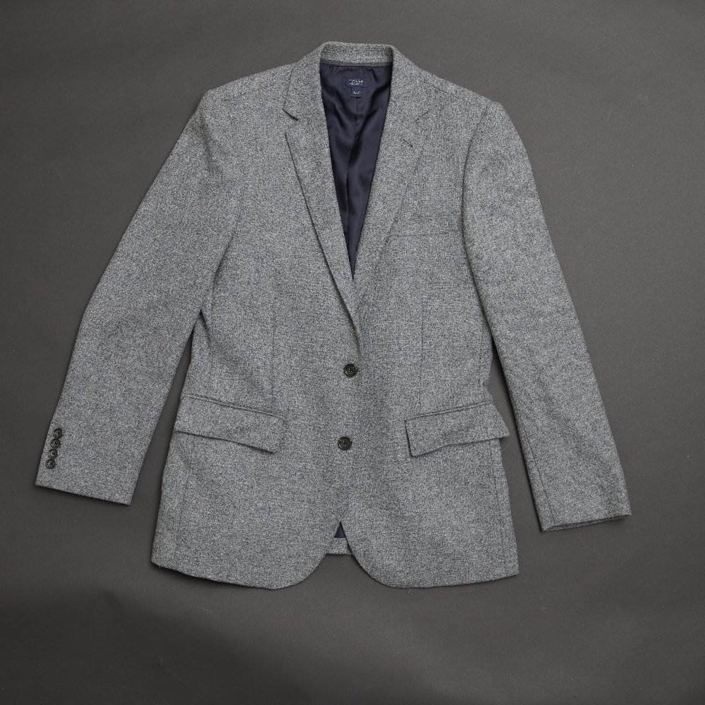 J. Crew Men's Grey Herringbone Two-Button Sport Coat